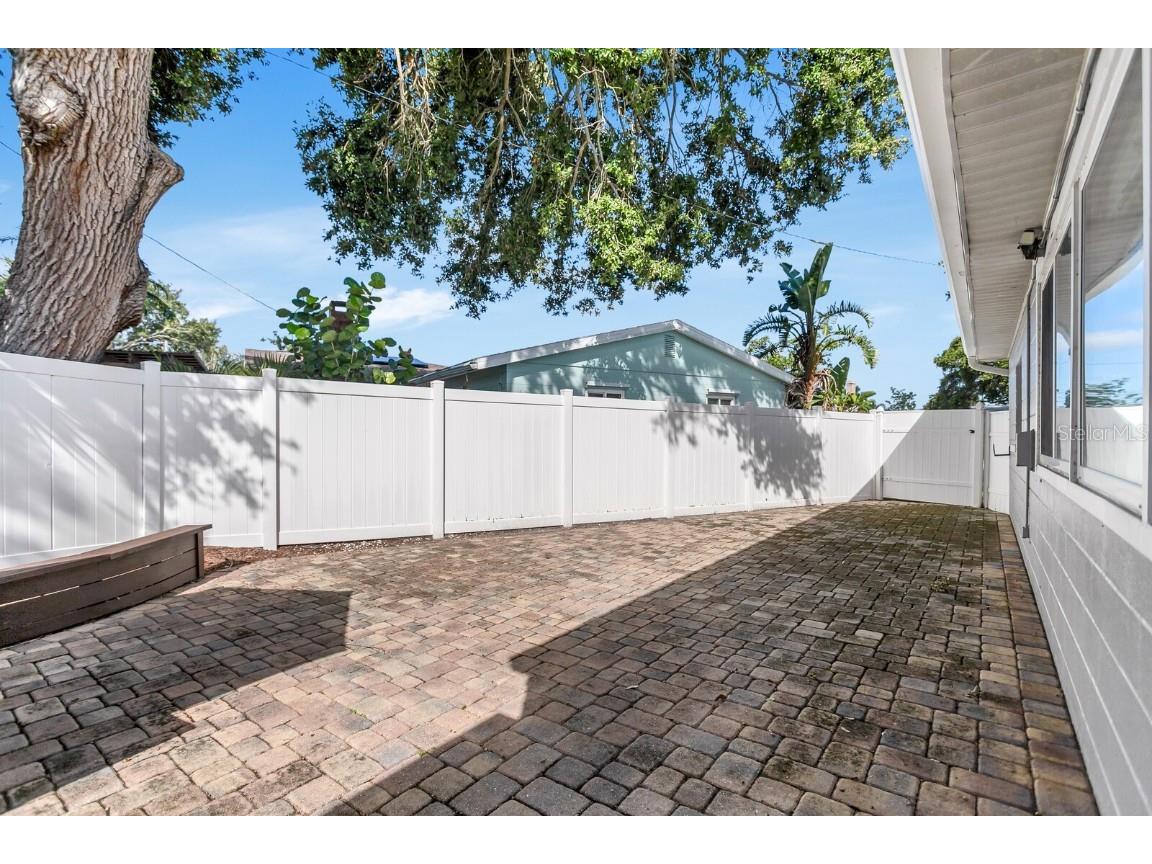 2290 60th Way N Saint Petersburg FL 33710 TB8437283 image21