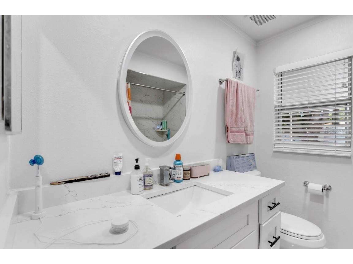 2290 60th Way N Saint Petersburg FL 33710 TB8437283 image5