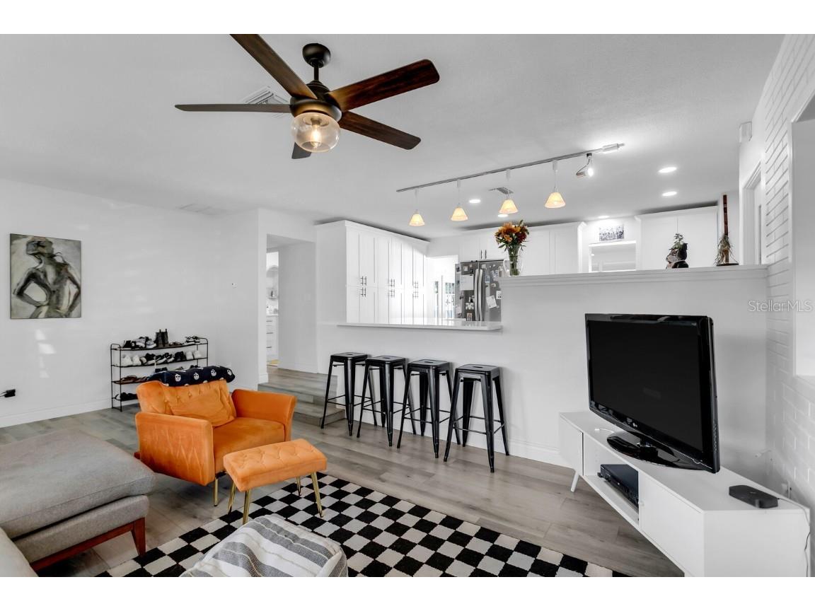 2290 60th Way N Saint Petersburg FL 33710 TB8437283 image9