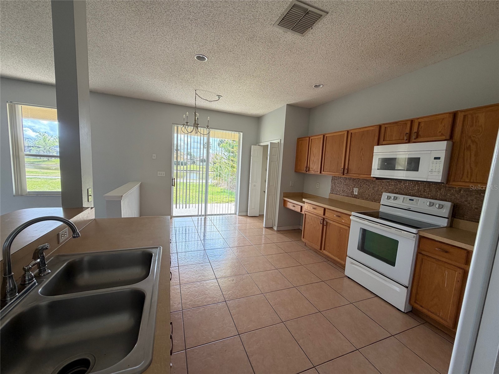 2290 The Oaks Boulevard Kissimmee FL 34746 O6389323 image4