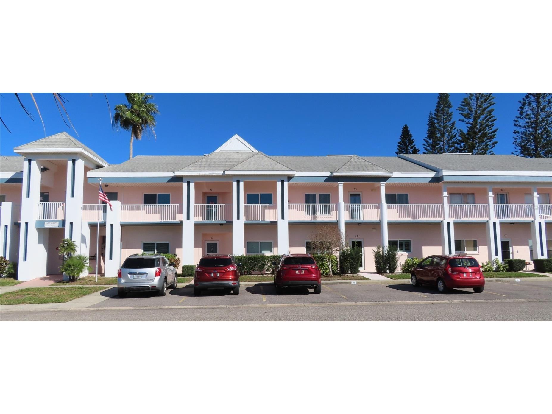 2291 Americus Boulevard W #15 Clearwater FL 33763 U8229949 image1