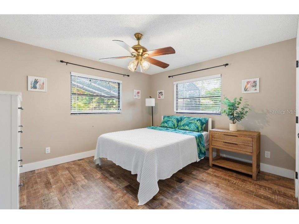 2291 Pine View Circle Sarasota FL 34231 A4693893 image12