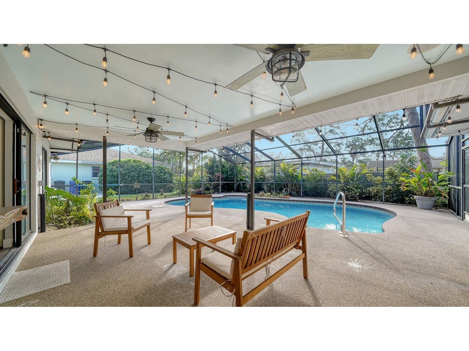 2291 Pine View Circle Sarasota FL 34231 A4693893 image18