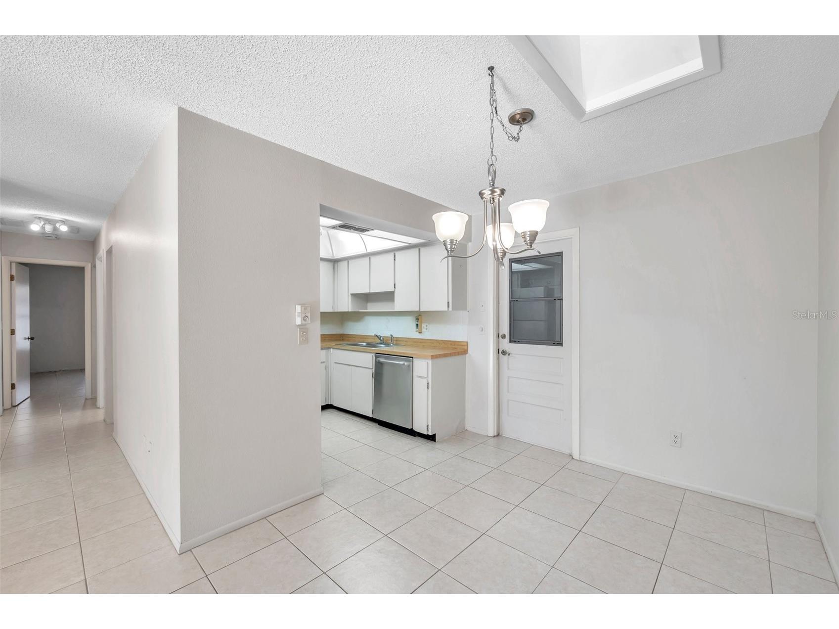 2291 Shelly Drive Drive #D Palm Harbor FL 34684 - LAKE TARPON TB8502691 image12