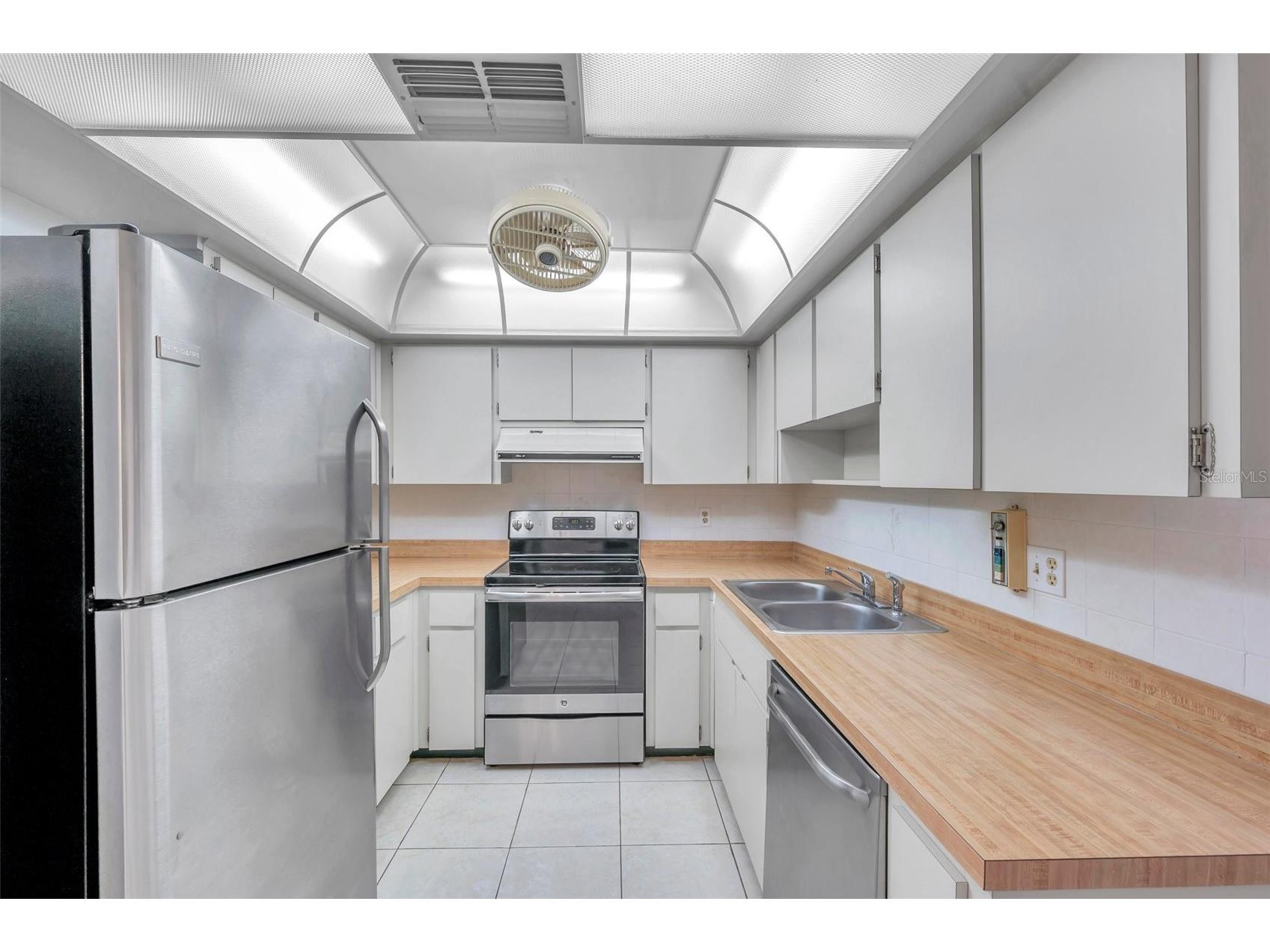 2291 Shelly Drive Drive #D Palm Harbor FL 34684 - LAKE TARPON TB8502691 image16