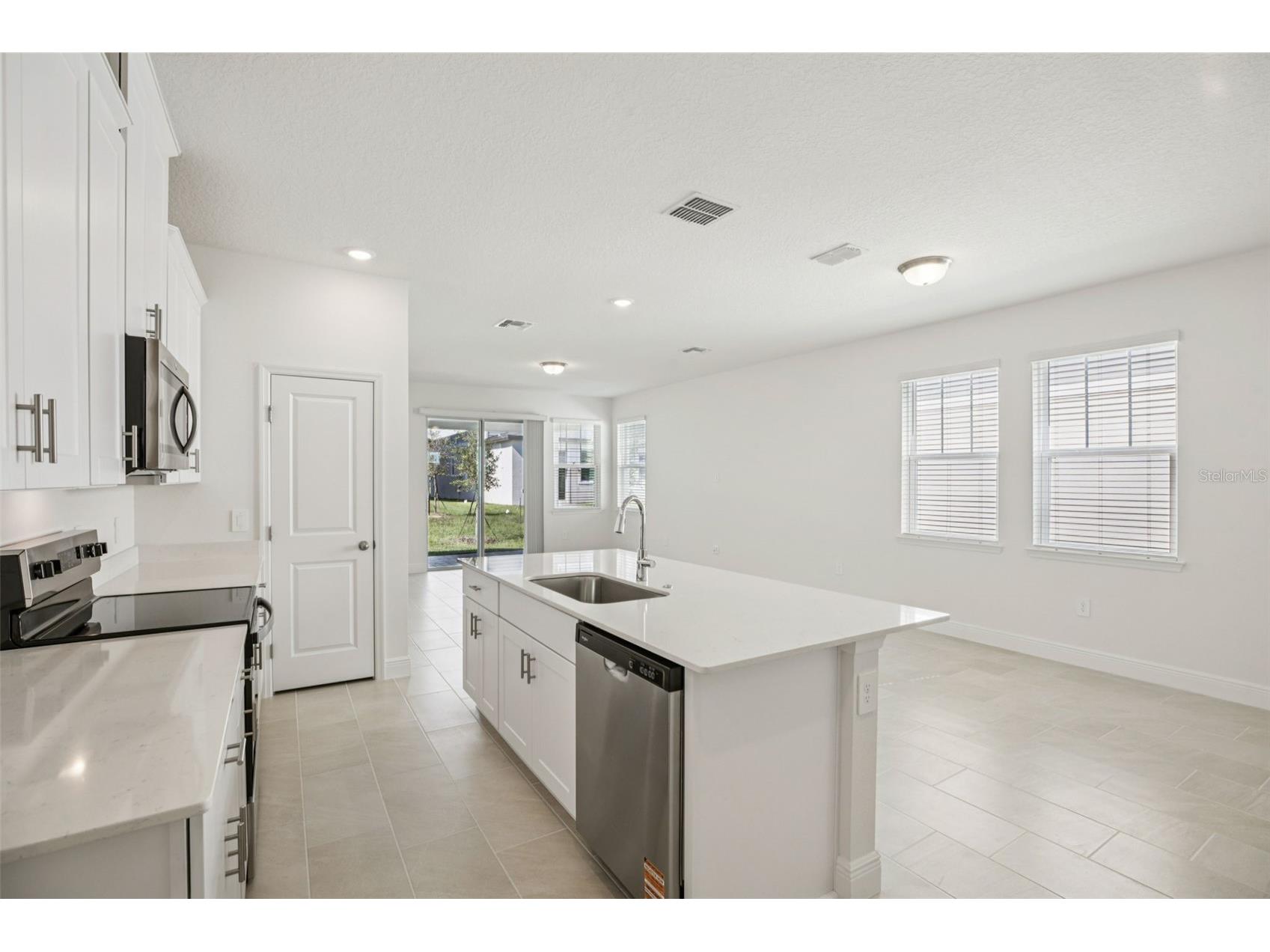 2292 Hen Road Minneola FL 34715 O6329219 image13