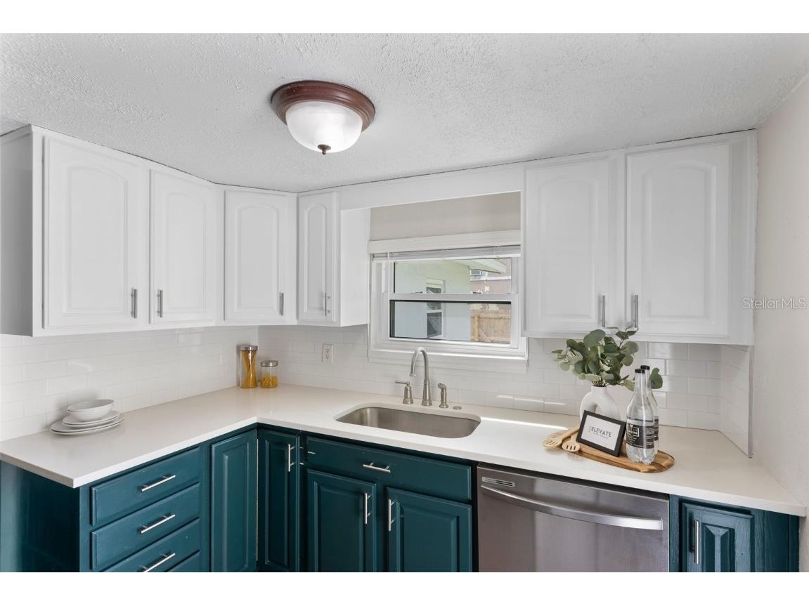 2294 S Shine Avenue Orlando FL 32806 O6346927 image14