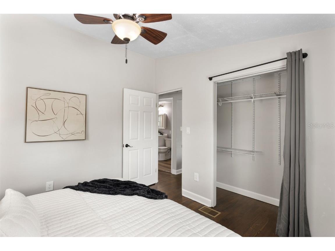 2294 S Shine Avenue Orlando FL 32806 O6346927 image9