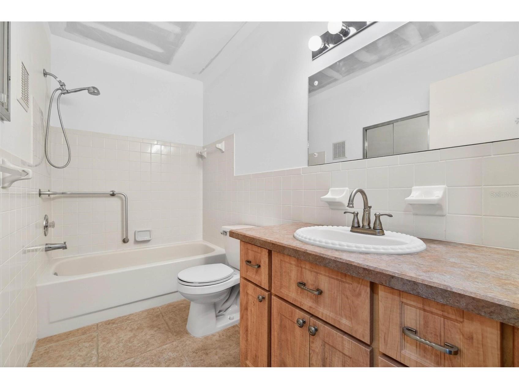 2295 Americus Boulevard E #7 Clearwater FL 33763 TB8497408 image14
