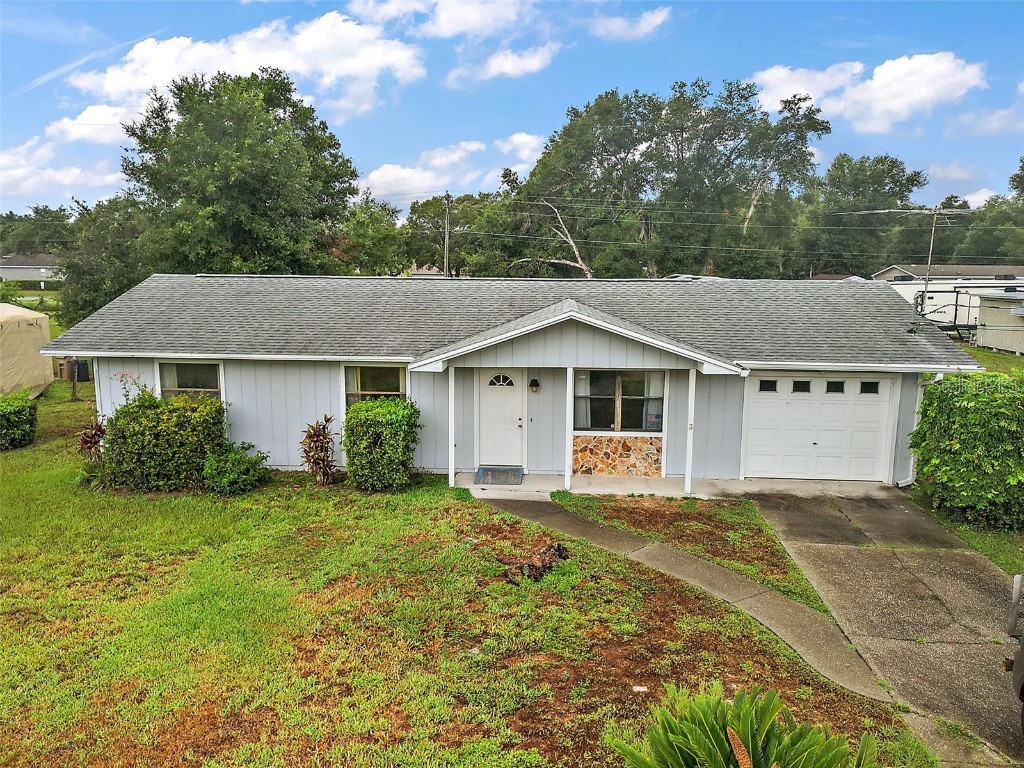 2295 Croat Street Mount Dora FL 32757 G5083422 image1