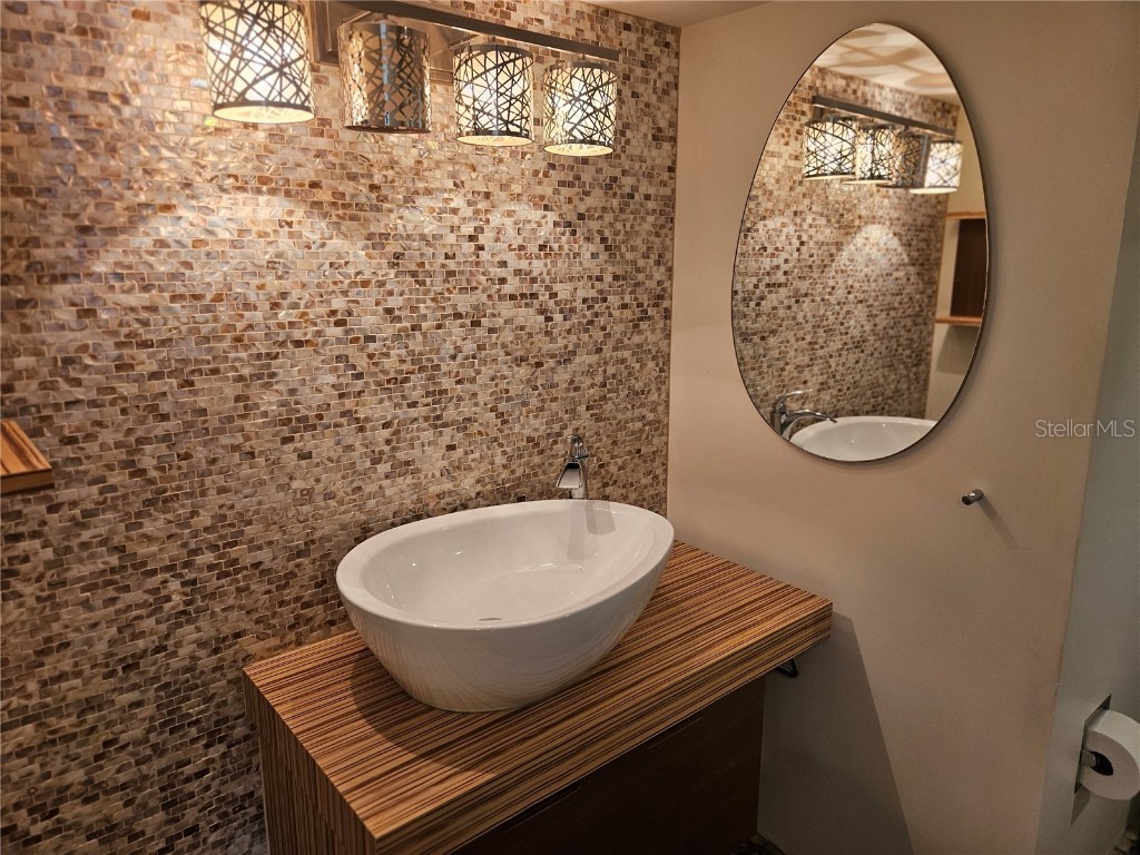 2295 Gulf Of Mexico Drive #83S Longboat Key FL 34228 TB8403758 image23