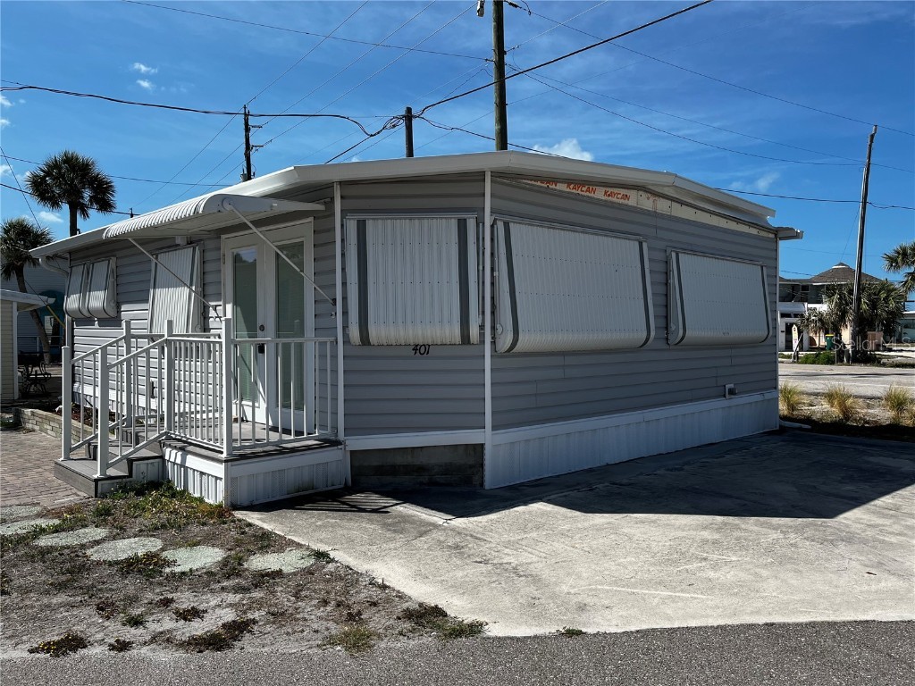 2295 N Beach Road #401 Englewood FL 34223 - GULF OF MEXICO / LEMON BAY D6142112 image1