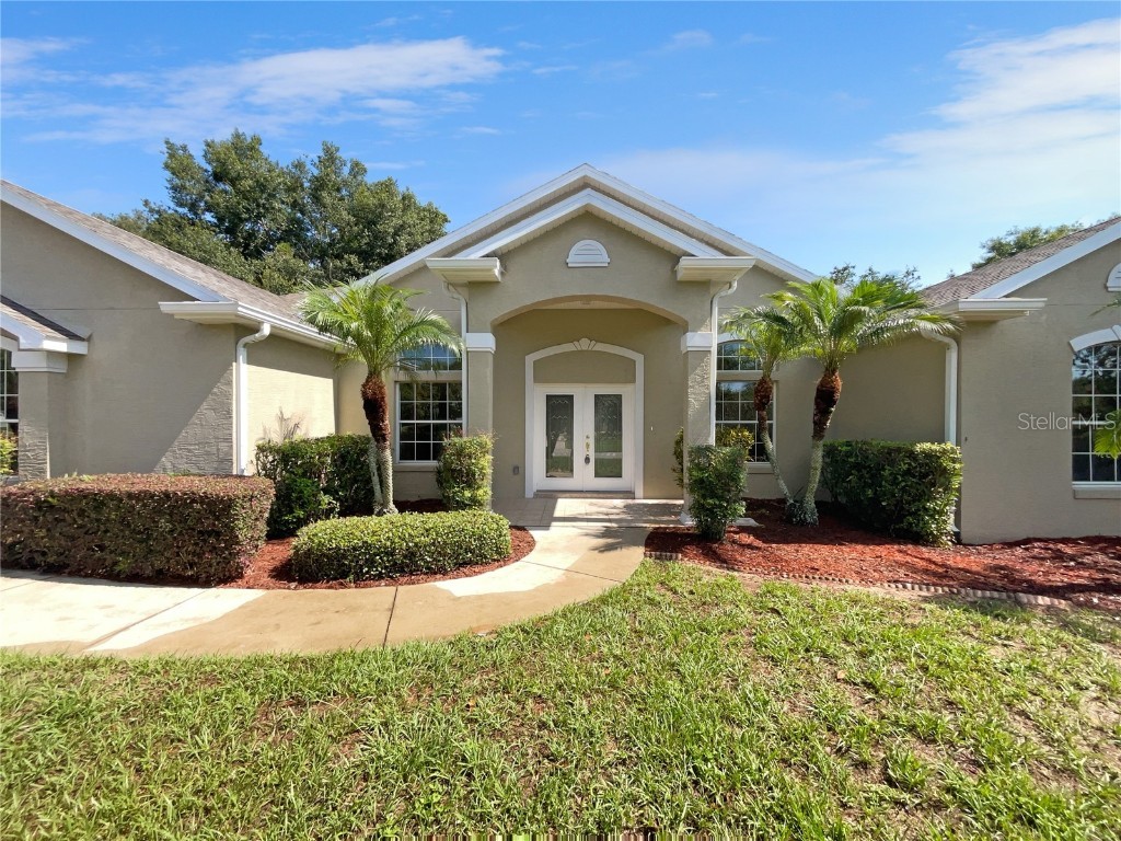 2296 Lake Pointe Circle Leesburg FL 34748 O6221560 image1