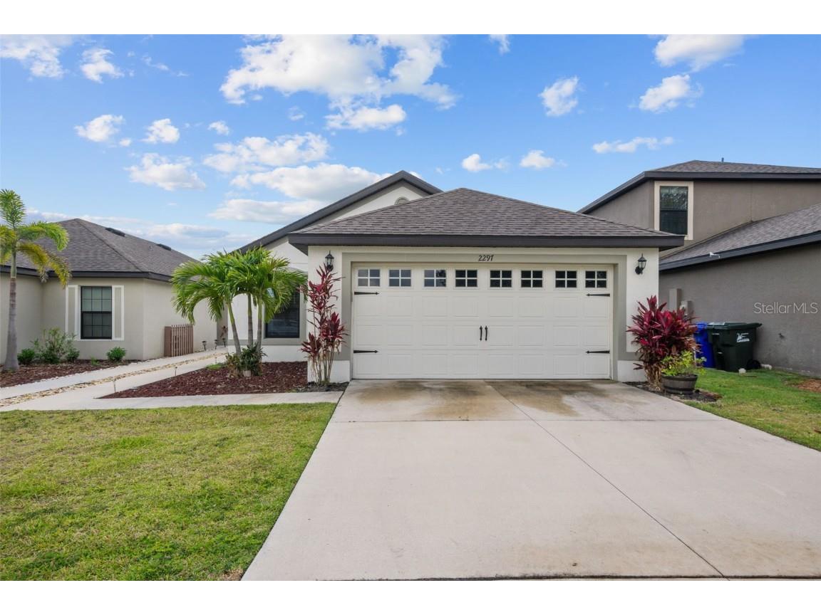 2297 Caspian Drive Lakeland FL 33805 - POND L4936599 image1