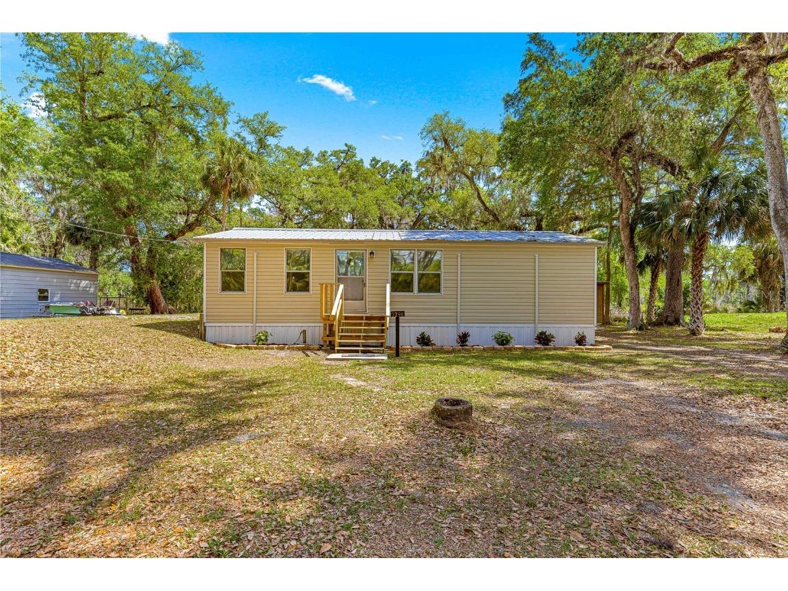 2298 Cr 423 Lake Panasoffkee FL 33538 OM697734 image1