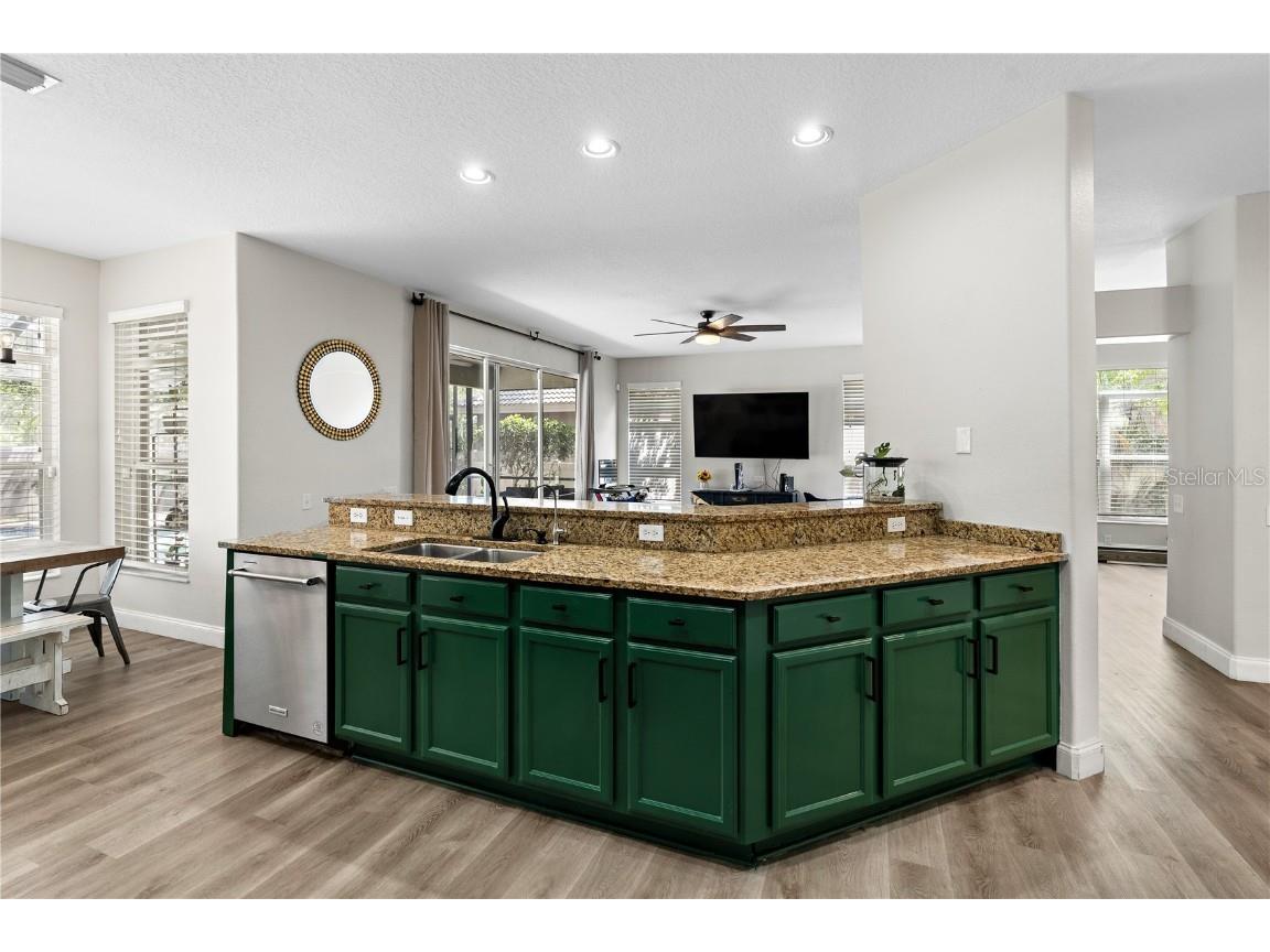 2298 Hannah Way N Dunedin FL 34698 TB8419816 image12