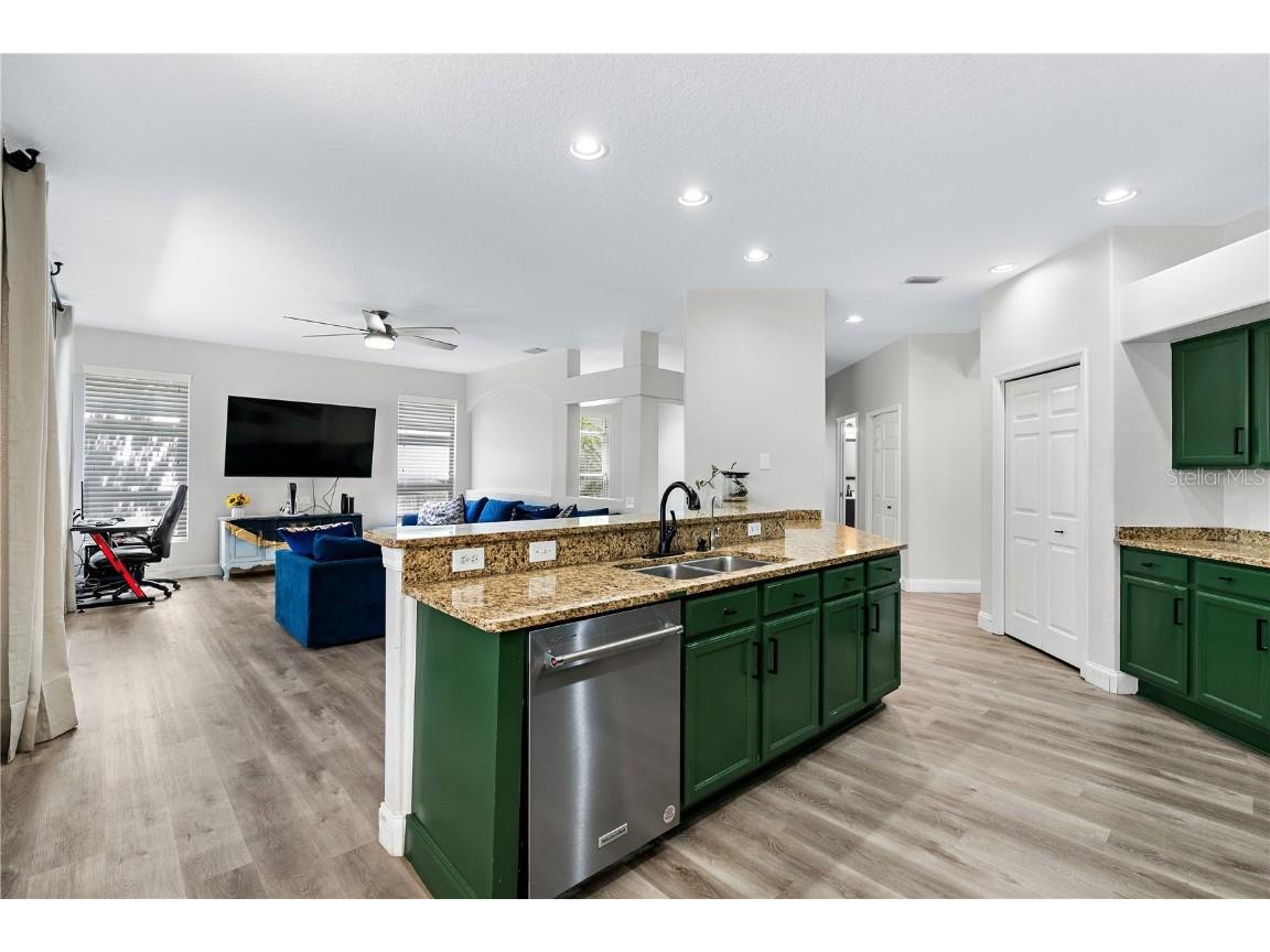 2298 Hannah Way N Dunedin FL 34698 TB8419816 image9