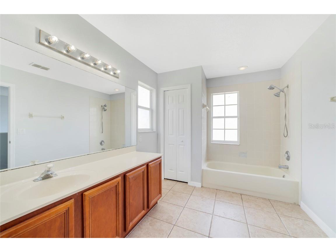 2298 The Oaks Boulevard Kissimmee FL 34746 O6325623 image14