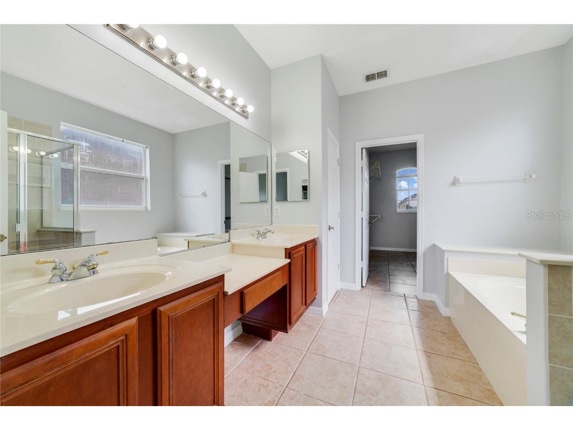 2298 The Oaks Boulevard Kissimmee FL 34746 O6325623 image20