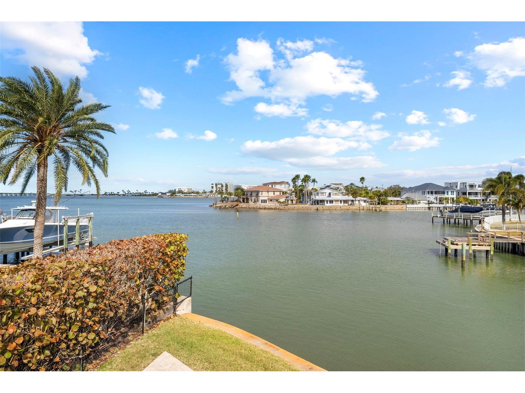 2299 Lagoon Drive Dunedin FL 34698 - ST. JOSEPH SOUND TB8474932 image1