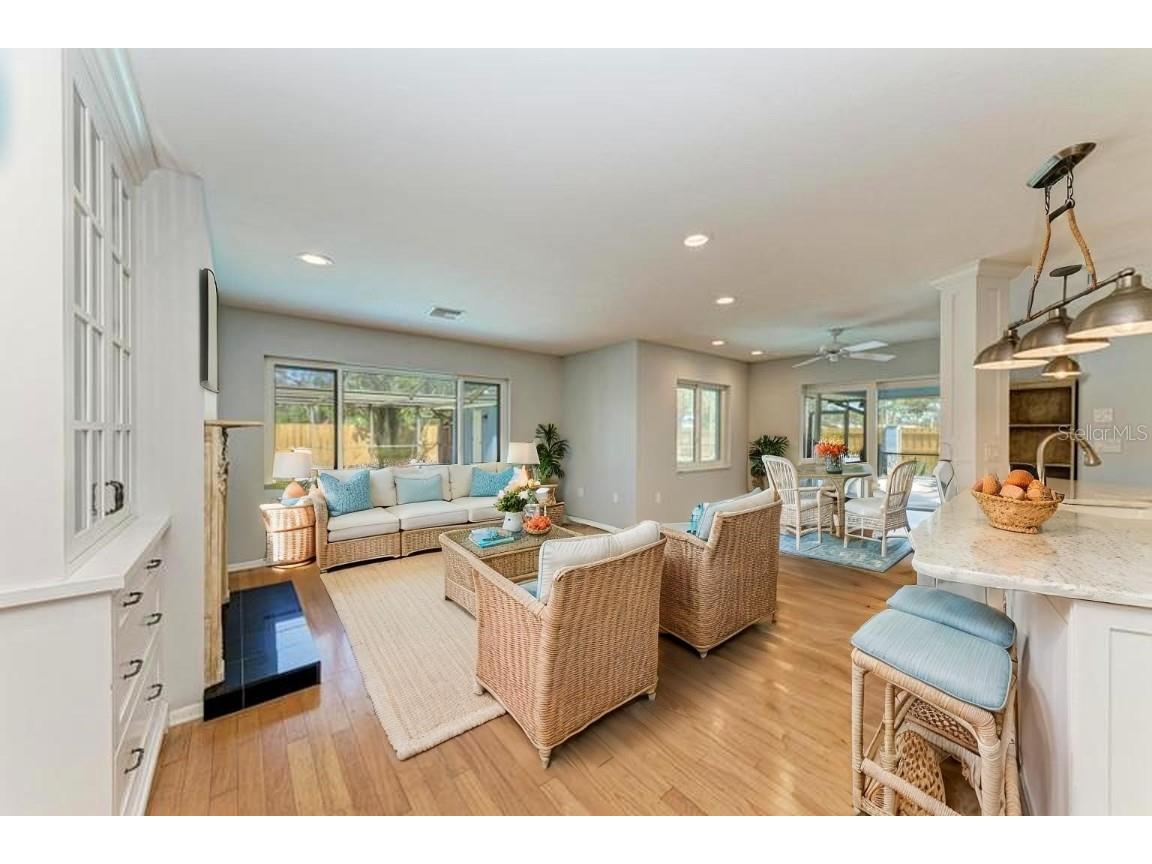 2299 Riverwood Court Sarasota FL 34231 A4635592 image1