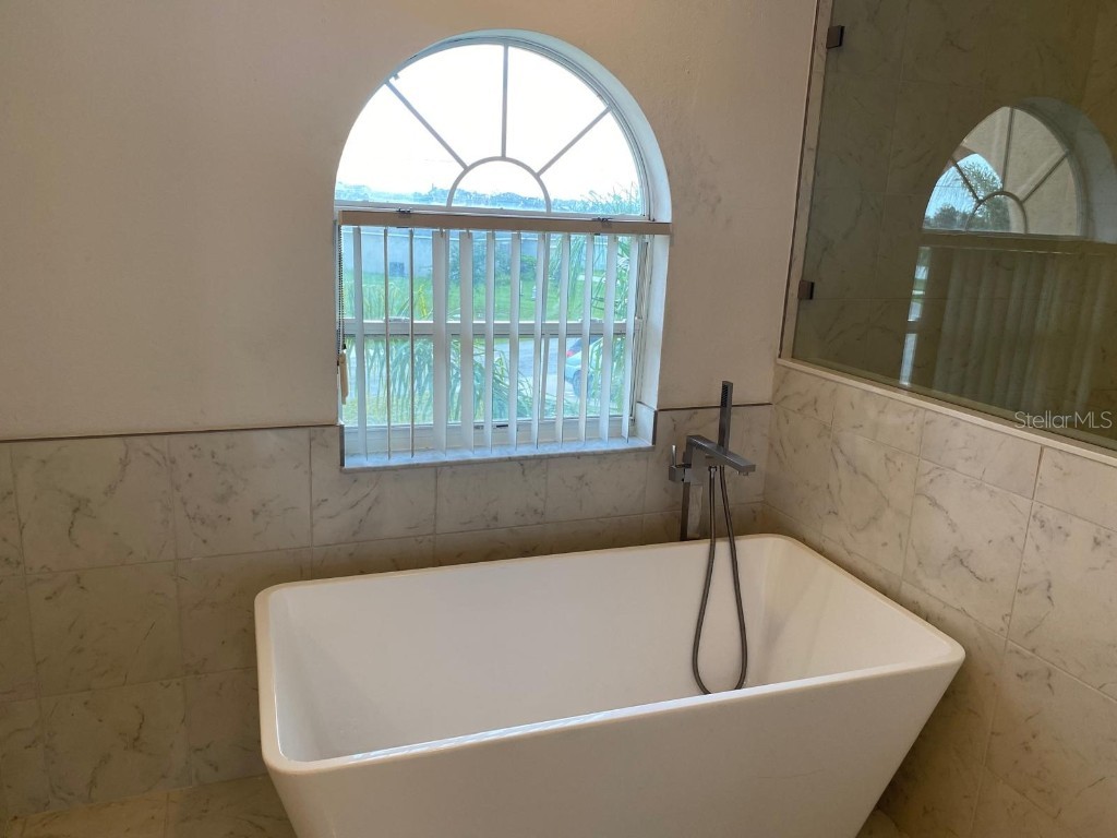 2299 Rock Drive Poinciana FL 34759 O6321131 image16