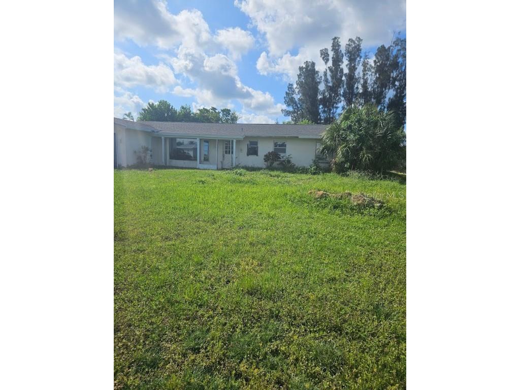 23 Golfview Road Rotonda West FL 33947 A4620403 image1