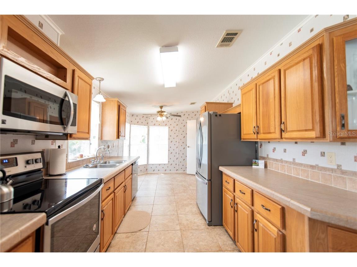 23 Holland Drive Punta Gorda FL 33950 - ALLIGATOR CREEK C7492820 image7