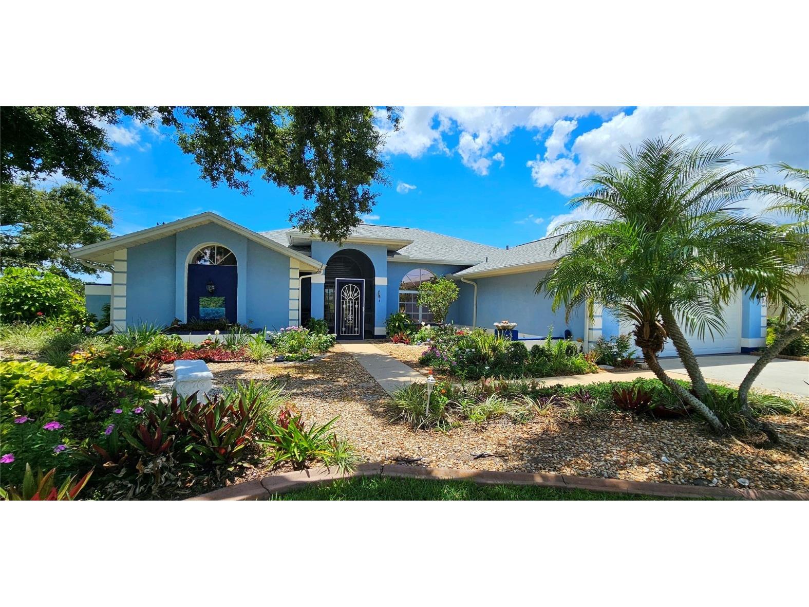 23 Pinehurst Place Rotonda West FL 33947 A4571596 image1