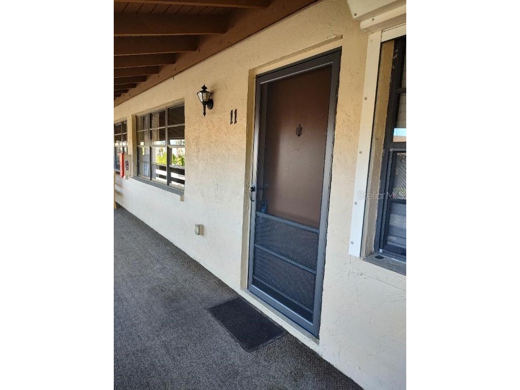 23 Quails Run Boulevard #11 Englewood FL 34223 D6130375 image1