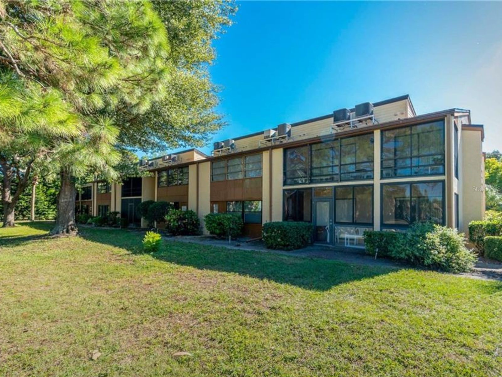 23 Quails Run Boulevard #23102 Englewood FL 34223 D6146826 image1