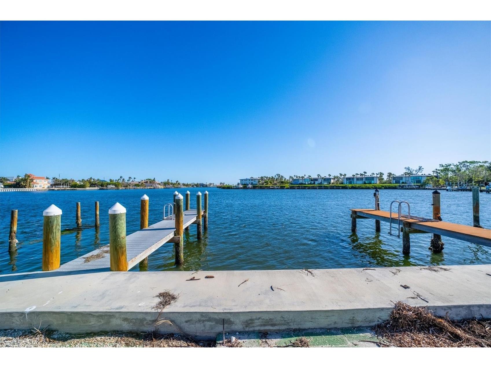 23 Seaside Court Holmes Beach FL 34217 A4629905 image12