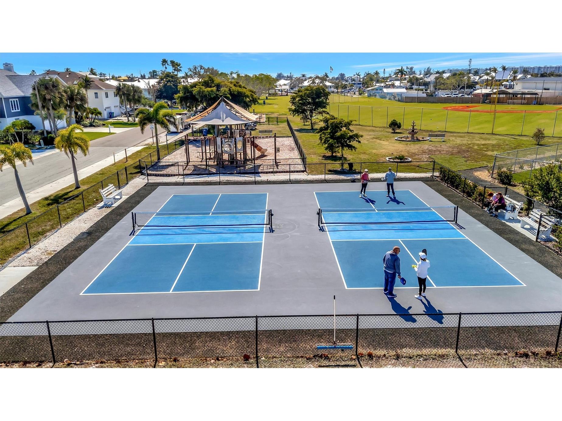 23 Seaside Court Holmes Beach FL 34217 A4629905 image30