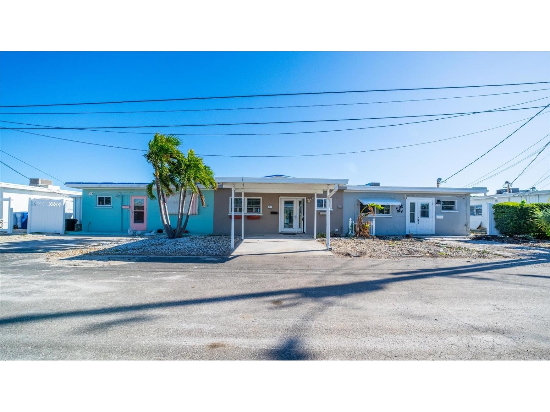 23 Seaside Court Holmes Beach FL 34217 A4629905 image9