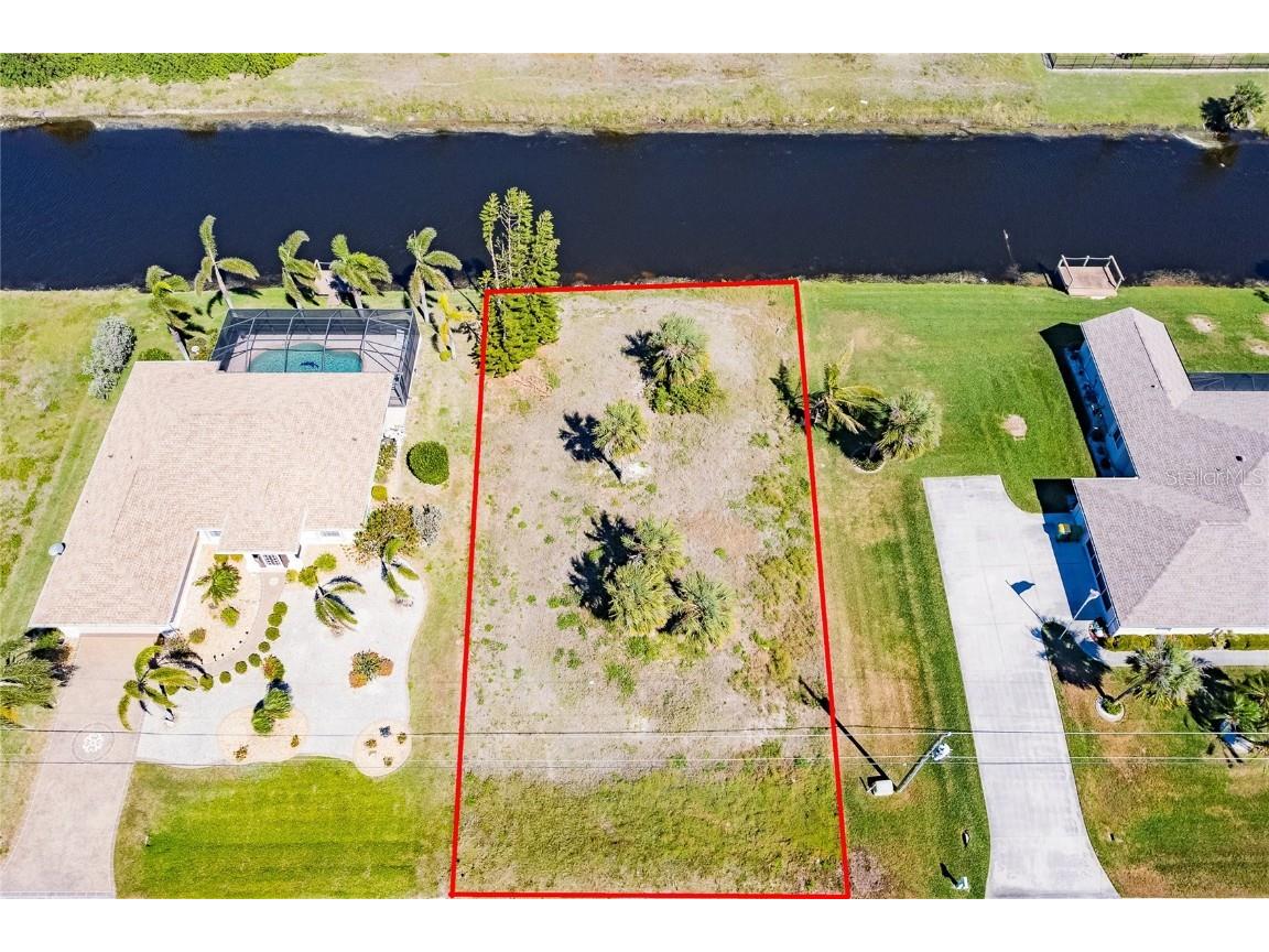 23 Tournament Road Rotonda West FL 33947 C7471317 image1