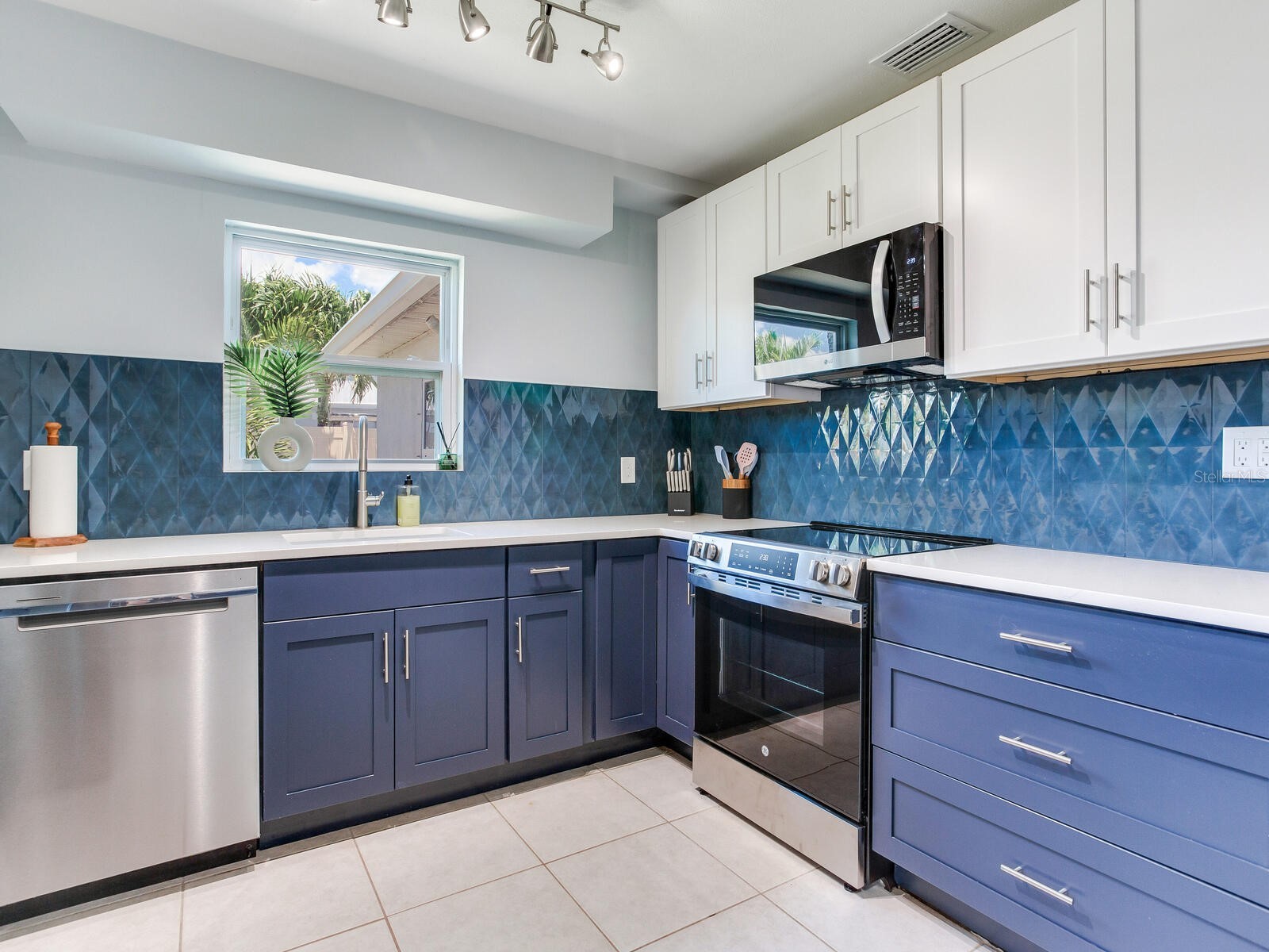 230 144th Avenue Madeira Beach FL 33708 TB8475418 image13