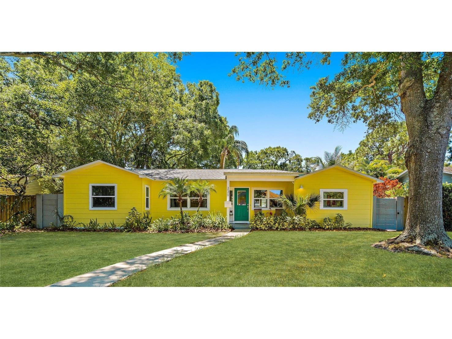 230 33rd Avenue N Saint Petersburg FL 33704 U8198625 image1