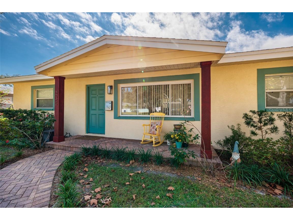 230 43rd Avenue NE Saint Petersburg FL 33703 TB8446507 image1