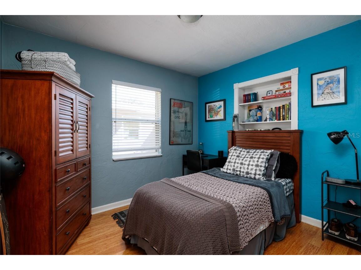 230 43rd Avenue NE Saint Petersburg FL 33703 TB8446507 image25