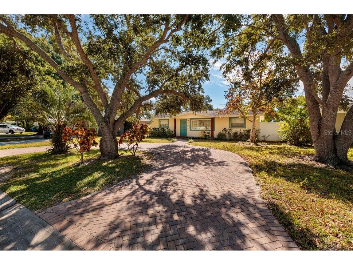 230 43rd Avenue NE Saint Petersburg FL 33703 TB8446507 image39