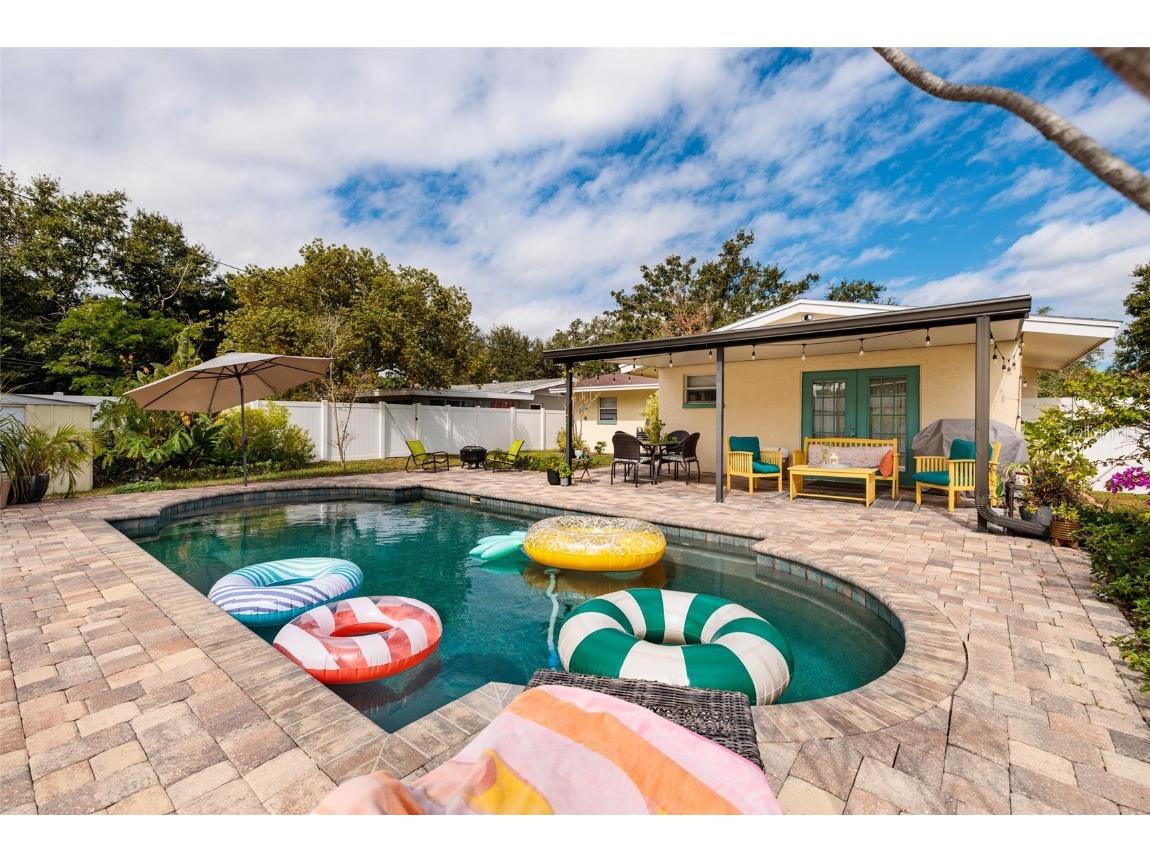 230 43rd Avenue NE Saint Petersburg FL 33703 TB8446507 image4