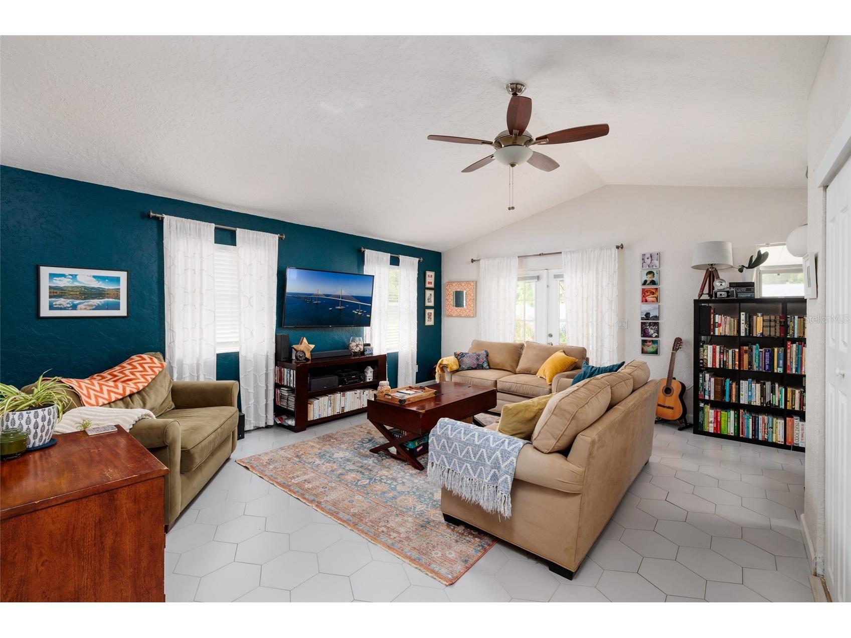 230 43rd Avenue NE Saint Petersburg FL 33703 TB8511762 image16