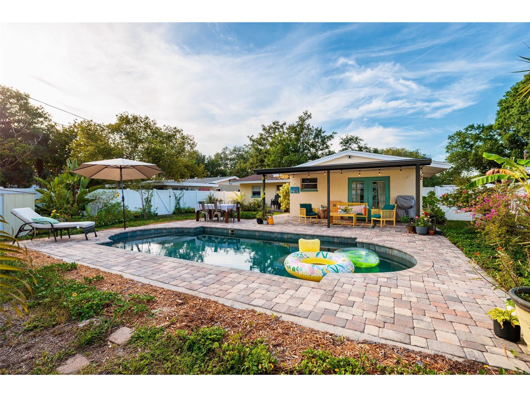 230 43rd Avenue NE Saint Petersburg FL 33703 TB8511762 image20