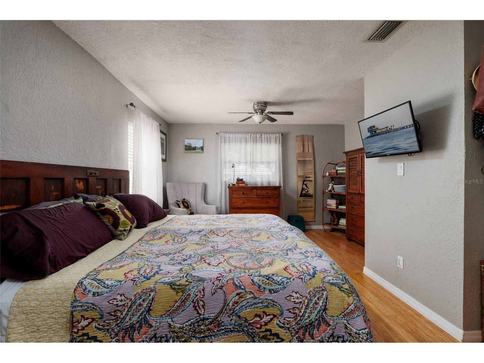 230 43rd Avenue NE Saint Petersburg FL 33703 TB8511762 image22