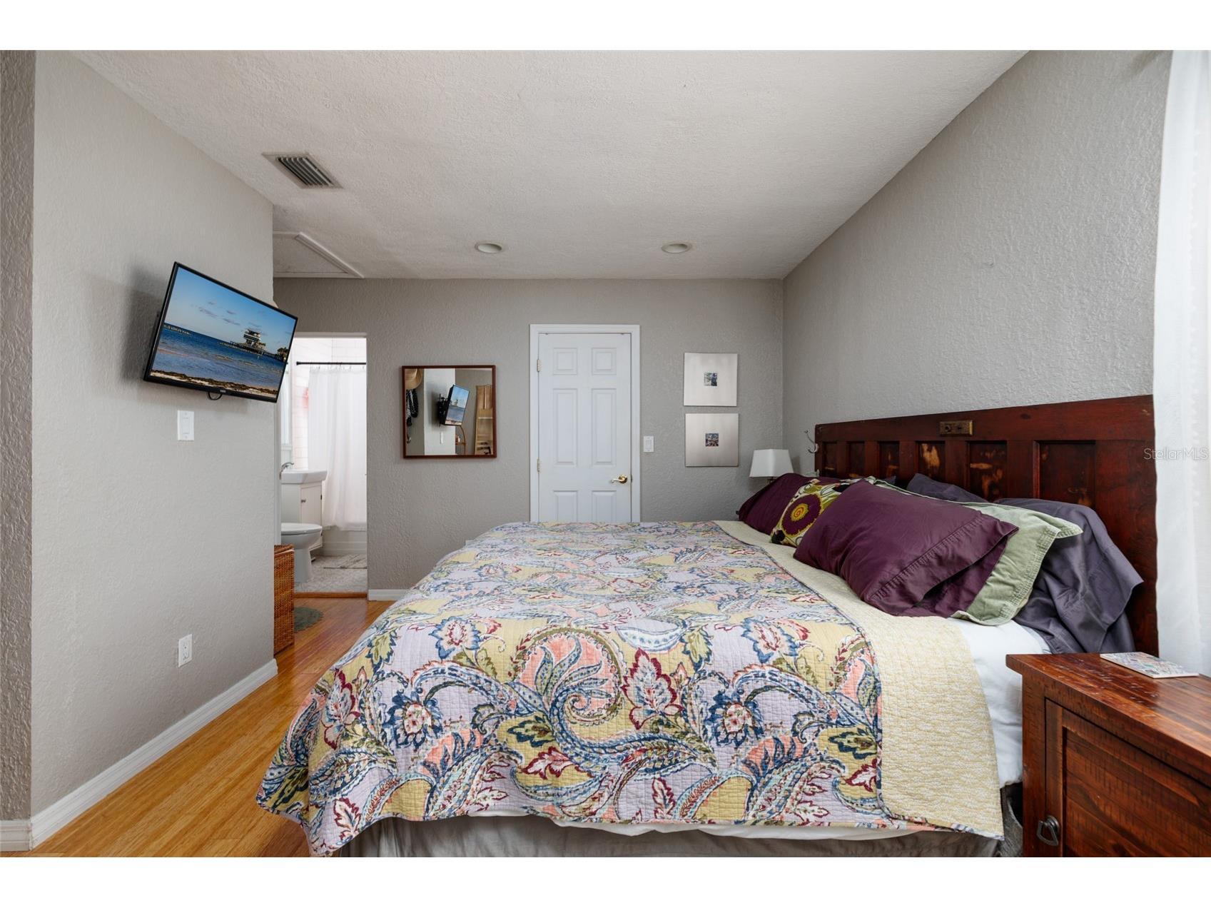 230 43rd Avenue NE Saint Petersburg FL 33703 TB8511762 image23