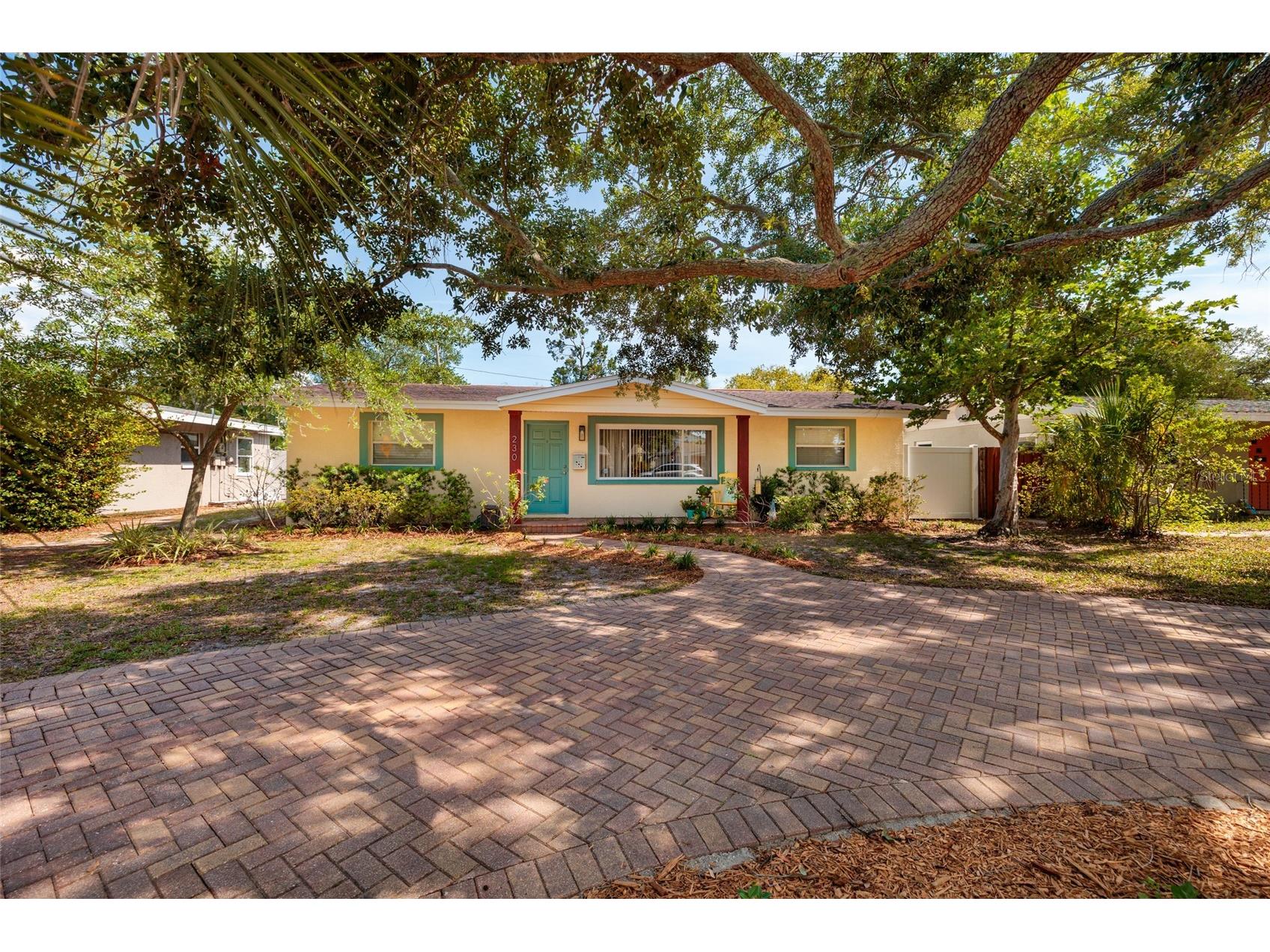 230 43rd Avenue NE Saint Petersburg FL 33703 TB8511762 image4