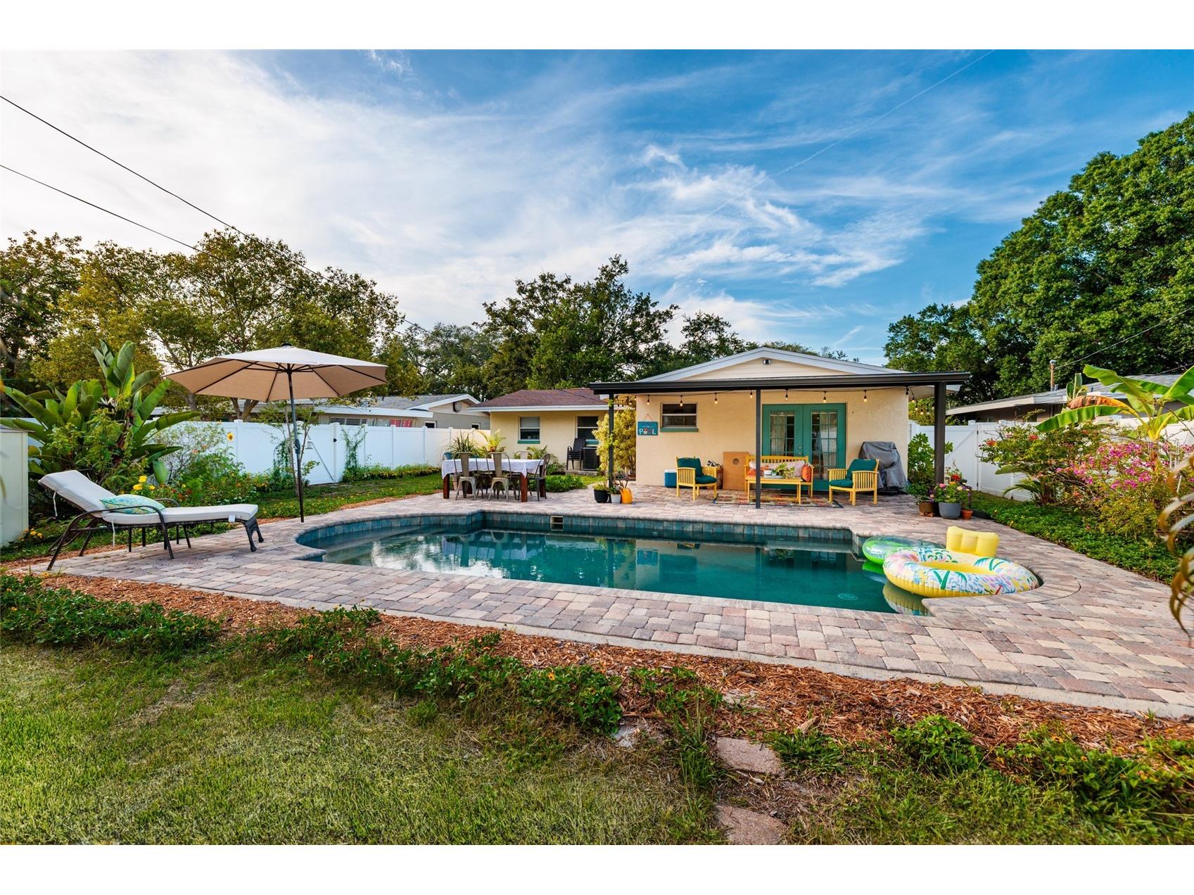 230 43rd Avenue NE Saint Petersburg FL 33703 TB8511762 image6