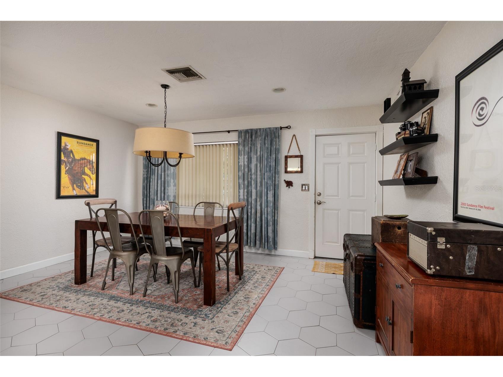 230 43rd Avenue NE Saint Petersburg FL 33703 TB8511762 image9