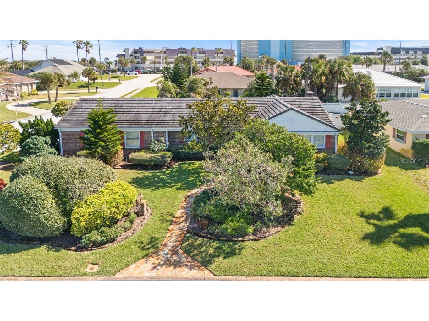 230 Ann Rustin Drive Ormond Beach FL 32176 V4934792 image1