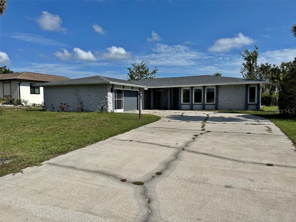 230 Annapolis Lane Rotonda West FL 33947 D6130966 image1